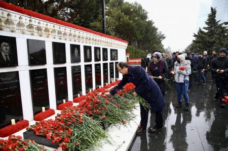 Türkiyə səfirliyindən 20 Yanvar faciəsi ilə bağlı paylaşım - FOTOLAR