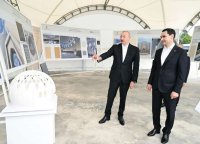 Prezidentlər Şuşa məscidində görülən işlərlə tanış oldular